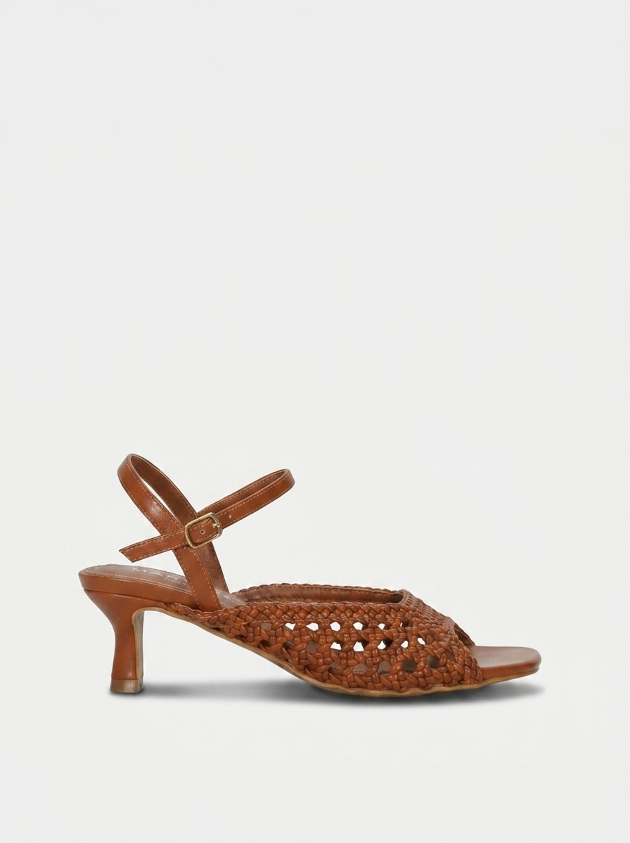 Sandalia tac&oacute;n medio